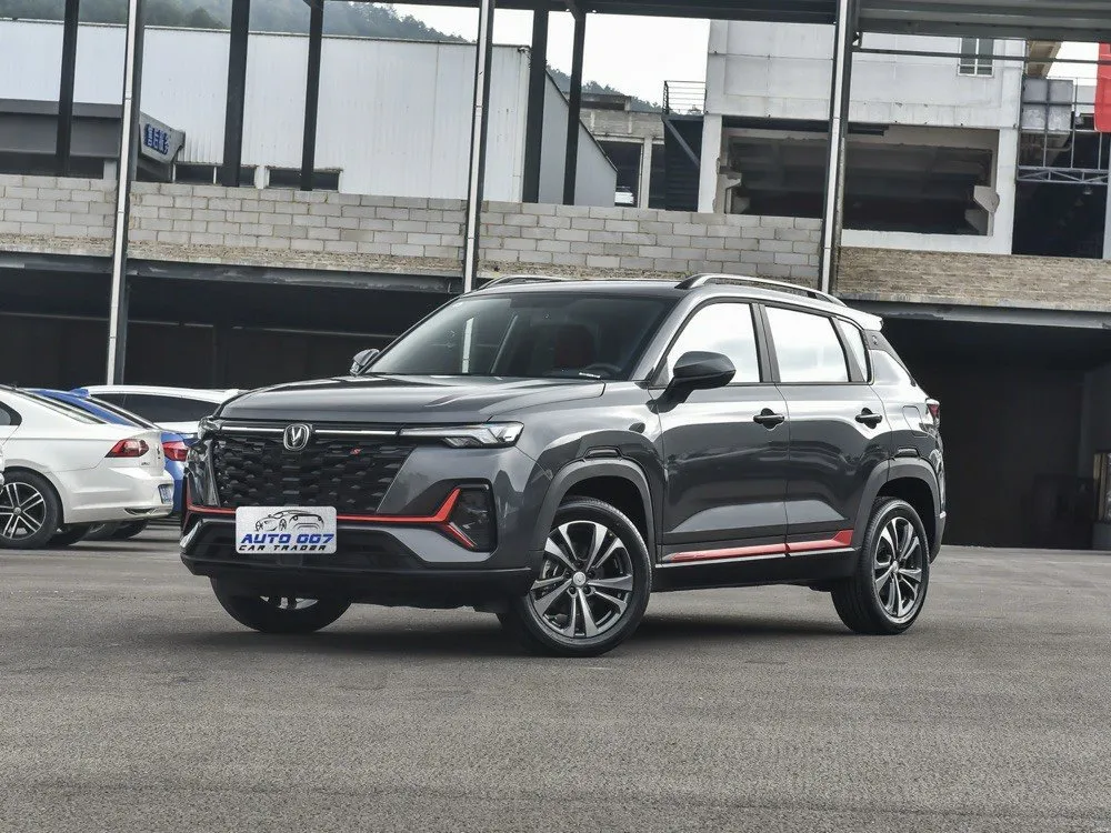 Changan CS35 Plus bensinbil